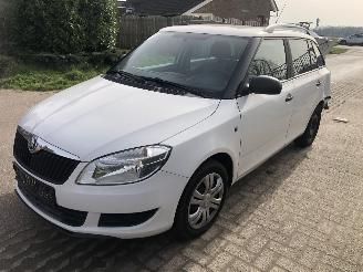 Voiture accidenté Skoda Fabia fabia 1.2 44 kw 2014/4