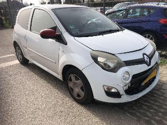 uszkodzony samochody osobowe Renault Twingo Twingo 1.2 16V Collection 2012/1