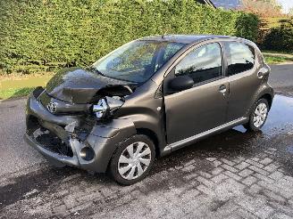 skadebil auto Toyota Aygo Aygo 1.0 VVT-i Now 2014/1