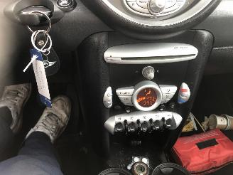 Mini Cooper 1.6 Cooper Pepper picture 14