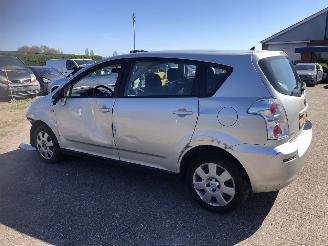 Toyota Verso Verso 1.6 VVT-i Terra picture 3