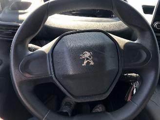 Peugeot Partner Partner 1.5 BlueHDI Premium picture 8