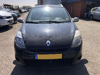 damaged passenger cars Renault Clio Clio Estate 1.5 dCi Night & Day1094 2012/6