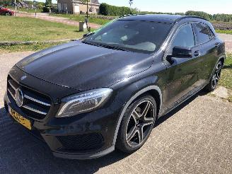 skadebil auto Mercedes A-klasse GLA-klasse 250 Ambition 2014/8