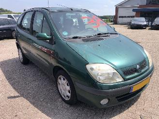 škoda osobní automobily Renault Mégane Scénic renault scenic 1.6 automaat 2000/1