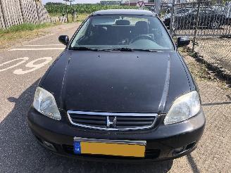  Honda Civic civic 3 deurs 1.4 automaat 1999/3