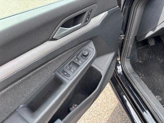 Volkswagen Golf life   1.0 picture 10