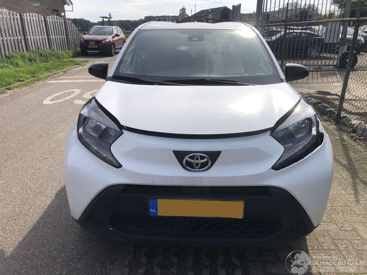 Toyota Aygo Aygo X 1.0 VVT-i MT Play