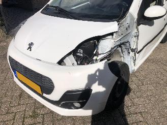 Peugeot 107 107 1.0 Active picture 5
