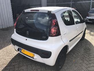 Peugeot 107 107 1.0 Active picture 2