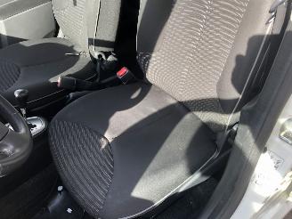 Peugeot 107 107 1.0 Active picture 11
