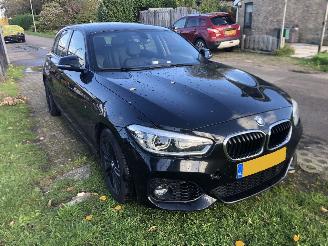 Auto incidentate BMW 1-serie 118i Corporate Lease High Executive 2017/9