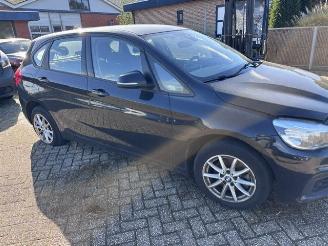 krockskadad bil auto BMW 2-serie 218i active tourer 2017/12