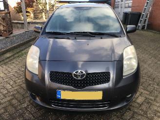 Toyota Yaris Yaris 1.3 VVTi Sol picture 3