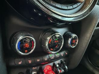 Mini Cooper S SD Chili Automaat Navi Clima picture 11