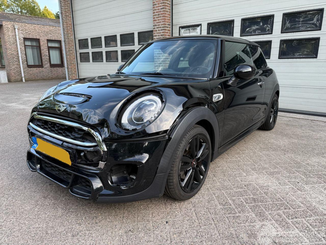 Mini Cooper S SD Chili Automaat Navi Clima