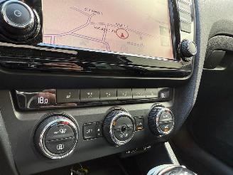 Skoda Octavia 1.4 TSI Automaat Pano Keyless NAP picture 16