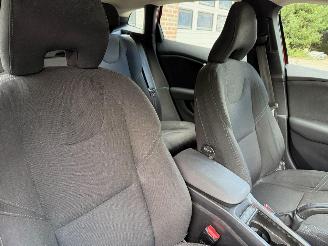 Volvo V-40 Cross Country 1.6 D2 Momentum picture 6