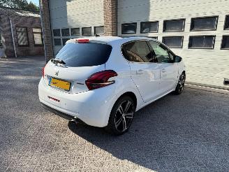 Peugeot 208 1.2 GT-Line Pano Navi Clima picture 3