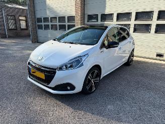Peugeot 208 1.2 GT-Line Pano Navi Clima picture 2