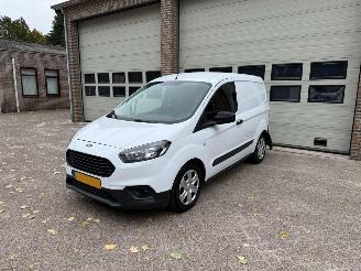 krockskadad bil bedrijf Ford Transit Courier Van 1.0 Cruise Airco 53475 Km NAP ! 2019/4