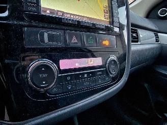 Mitsubishi Outlander 2.0 PHEV Instyle Schuifdak Leder Navi Clima NAP ! picture 13