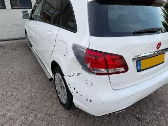 Mercedes B-klasse 220d Ambition Automaat Navi Cruise NAP ! picture 13