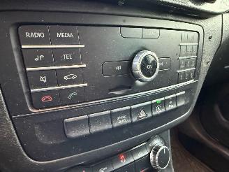 Mercedes B-klasse 220d Ambition Automaat Navi Cruise NAP ! picture 9