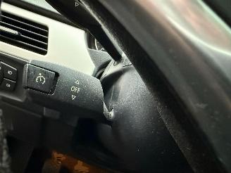 BMW 3-serie 318i High Executive Pano Navi Clima picture 8