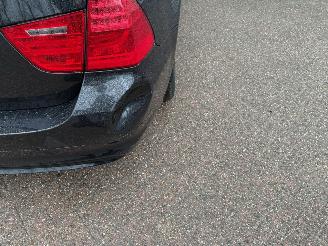 BMW 3-serie 318i High Executive Pano Navi Clima picture 17