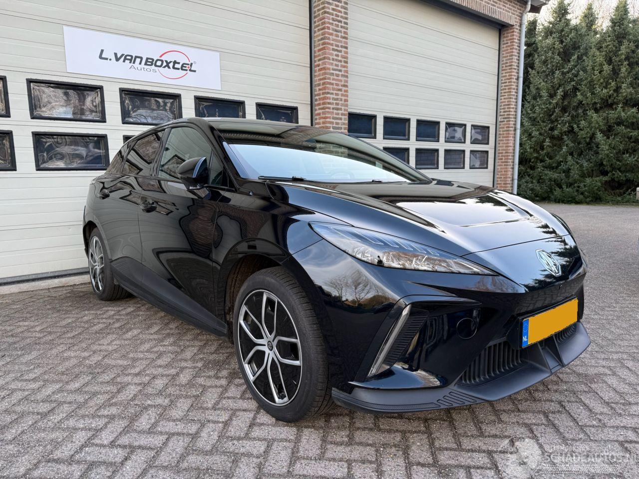 MG MG4 Long Range 64 kWh Luxury Navi Clima 39369 Km NAP