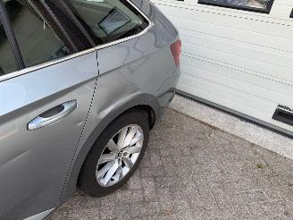 Skoda Superb 1.5 TSI ACT Automaat Navi Clima Cruise picture 24