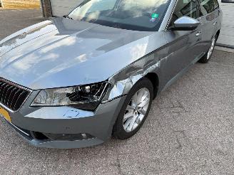Skoda Superb 1.5 TSI ACT Automaat Navi Clima Cruise picture 22
