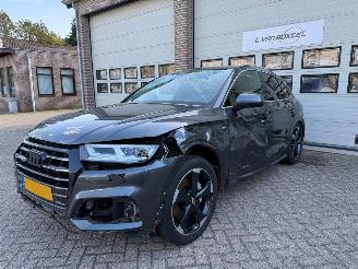 Damaged car Audi Q5 55 TFSI e Quattro Competition Navi Clima B&O 2020/5