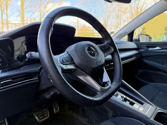 Volkswagen Golf 1.5  eTSI United Automaat Pano Navi Clima picture 9