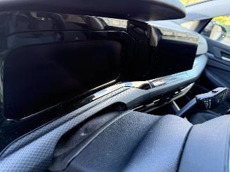 Volkswagen Golf 1.5  eTSI United Automaat Pano Navi Clima picture 12