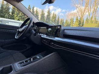 Volkswagen Golf 1.5  eTSI United Automaat Pano Navi Clima picture 5