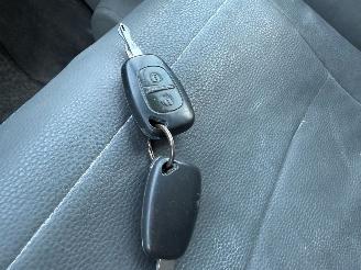 Opel Movano T35 2.5 dCi L2H2 Automaat Navi NAP ! picture 7