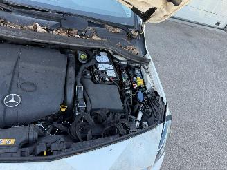 Mercedes B-klasse 220 d Ambition Automaat NAP ! picture 10