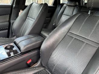 Land Rover Range Rover Velar 2.0 l4 Turbo AWD R-Dynamic Automaat Pano picture 6