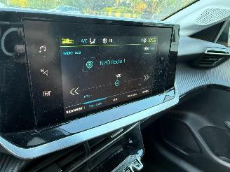 Peugeot e-208 EV Allure Pack 50 kWh Navi Clima NAP ! picture 9