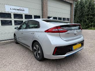 Hyundai Ioniq 1.6 GDi Comfort Automaat Cruise Navi Clima NAP ! picture 3