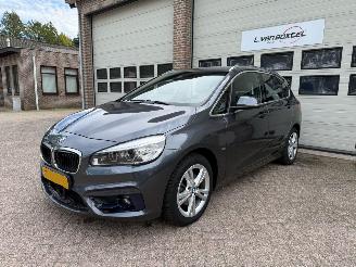 Damaged car BMW 2-serie 218i Sport Automaat Clima Navi Cruise 98461 Km NAP ! 2015/11