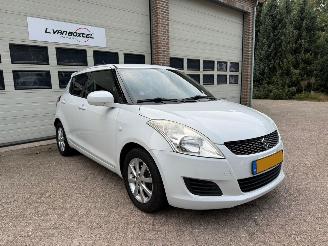 Vaurioauto  passenger cars Suzuki Swift 1.2 Summer EASSS Navi Airco 138564 Km NAP ! 2012/7