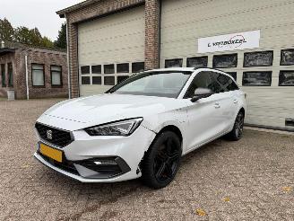 Coche accidentado Seat Leon 1.5 TSI e-Hybrid FR Automaat Navi Clima 28266 Km NAP ! 2025/3