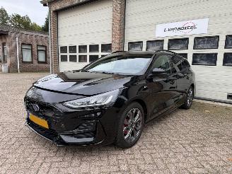 krockskadad bil auto Ford Focus 1.0 EB Hybrid ST-Line Navi Clima Cruise NAP ! 2023/4