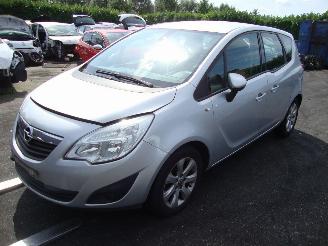 Coche siniestrado Opel Meriva  2012/1