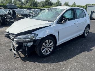 Uttjänta bilar auto Volkswagen Golf  2017/9