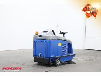   95 BJ 2022 33Hrs! Kehrmaschine / Veegmachine picture 3