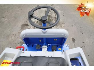   95 BJ 2022 33Hrs! Kehrmaschine / Veegmachine picture 13